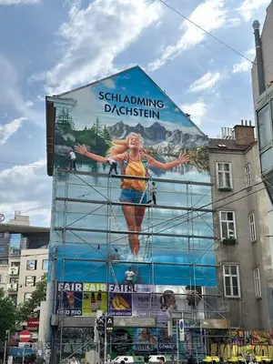 Ein allgemeiner Bergblick oder ein Berglick von der Ferienwohnung aus