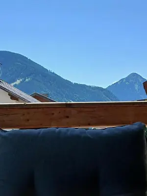 Ein allgemeiner Bergblick oder ein Berglick von der Ferienwohnung aus