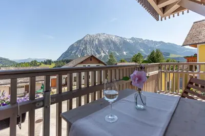 Ein allgemeiner Bergblick oder ein Berglick von der Ferienwohnung aus