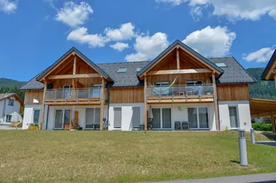 Das Gebäude in dem sich die Ferienwohnung befindet