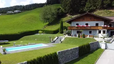 Der Swimmingpool an oder in der Nähe von Unterbleiwanghof