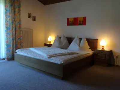 Ein Bett oder Betten in einem Zimmer der Unterkunft Haus Erlbacher