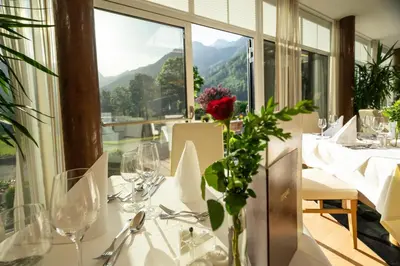 Ein allgemeiner Bergblick oder ein Berglick von des Hotels aus