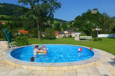 Der Swimmingpool an oder in der Nähe von Gasthof Blasl