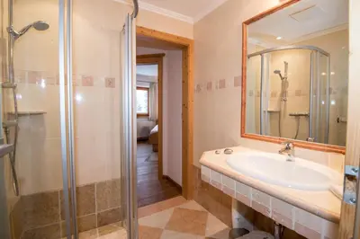 Ein Badezimmer in der Unterkunft Landhaus Trinker