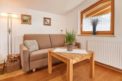 Ein Sitzbereich in der Unterkunft Haus Panoramablick