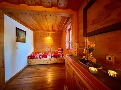 Ein Bett oder Betten in einem Zimmer der Unterkunft Die Petzl Hütte - Kreischbergblick