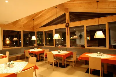 Ein Restaurant oder anderes Speiselokal in der Unterkunft Timmelbauerhof