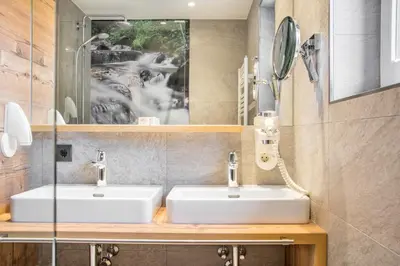Ein Badezimmer in der Unterkunft Appartements Hotel Gell