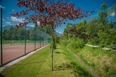 Tennis und/oder Squash in der Unterkunft PARKVILLA Vital oder in der Nähe