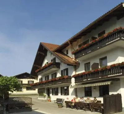 Das Gebäude in dem sich die Pension befindet