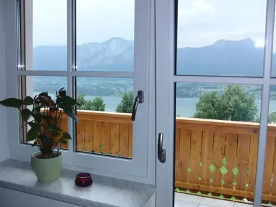 Ein allgemeiner Bergblick oder ein Berglick von der Ferienwohnung aus