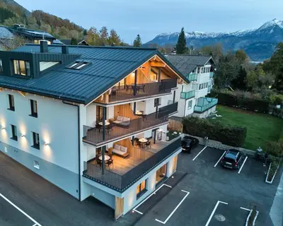 Ein allgemeiner Bergblick oder ein Berglick von der Ferienwohnung aus