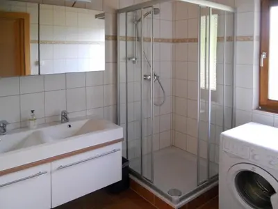 Ein Badezimmer in der Unterkunft Holiday Home Auer-2 by Interhome
