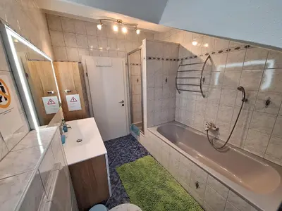 Ein Badezimmer in der Unterkunft Ferienwohnung Schicker