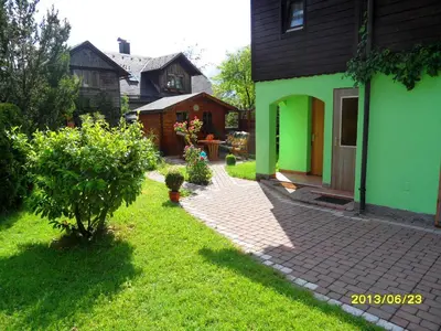 Ein Garten an der Unterkunft Apartment Silvia