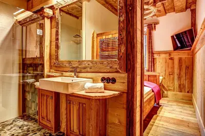 Ein Badezimmer in der Unterkunft Welterbe-Wirtshaus Steegwirt