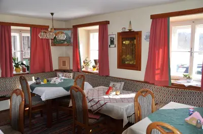 Ein Restaurant oder anderes Speiselokal in der Unterkunft Kalcherhof