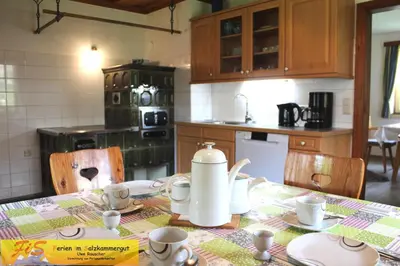 Küche/Küchenzeile in der Unterkunft Haus Seeruhe - direkt am Grundlsee