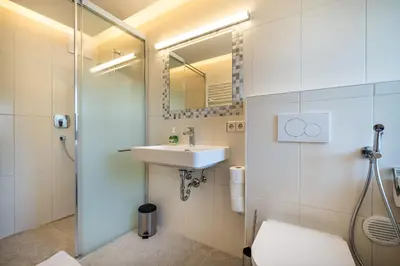 Ein Badezimmer in der Unterkunft Rickys Apartment Flachau
