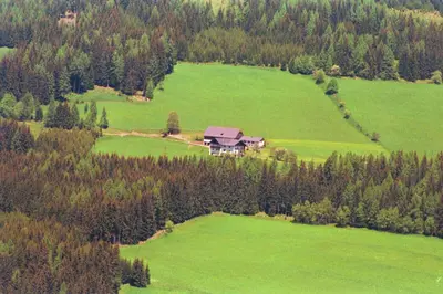 Naturlandschaft in der Nähe des Bauernhofs