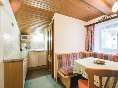 Küche/Küchenzeile in der Unterkunft Appealing Apartment in Kleinarl with Ski-Storage