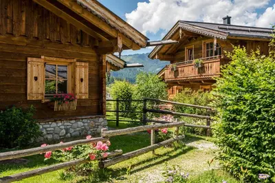 Ein Garten an der Unterkunft almlust - hotel, apartments, chalets