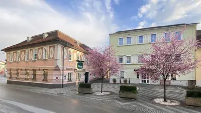 Das Gebäude in dem sich das Hotel befindet