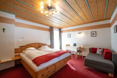 Ein Bett oder Betten in einem Zimmer der Unterkunft Haus Kössler