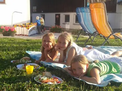 Kinder, die in der Unterkunft Bio-Urlaubshof Dansbach übernachten