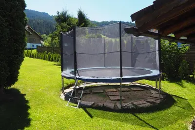 Ein Garten an der Unterkunft Ferienwohnung Holiday
