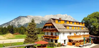 Ein allgemeiner Bergblick oder ein Berglick von der Pension aus