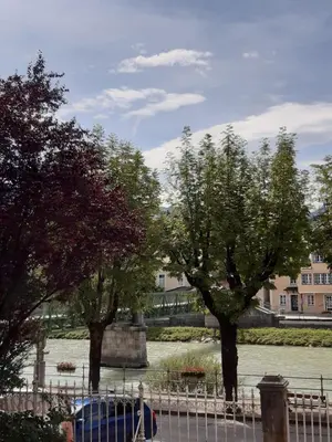 Blick auf einen Fluss in der Nähe der Ferienwohnung