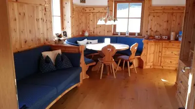 Ein Sitzbereich in der Unterkunft Gollehenhof