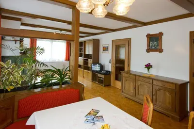 Ein Sitzbereich in der Unterkunft Ferienhaus Birkenweg