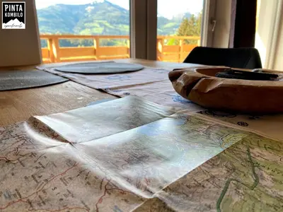 Ein allgemeiner Bergblick oder ein Berglick von der Ferienwohnung aus