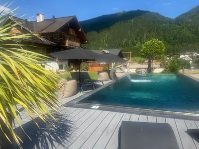 Ein allgemeiner Bergblick oder ein Berglick von der Ferienwohnung aus