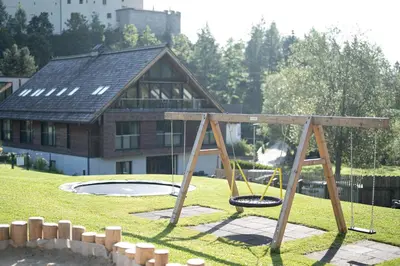 Ein Kinderspielbereich in der Unterkunft Ferienhaus zur Hackenschmiede