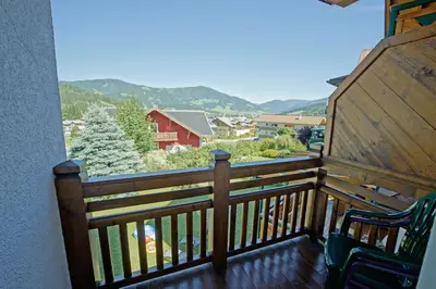 Ein allgemeiner Bergblick oder ein Berglick von der Ferienwohnung aus