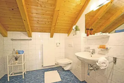 Ein Badezimmer in der Unterkunft Appartement Dertnig
