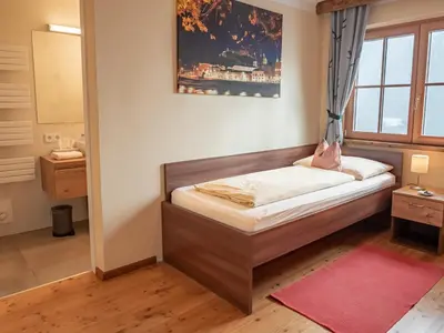Ein Bett oder Betten in einem Zimmer der Unterkunft Landgasthof & Restaurant Batzenhäusl