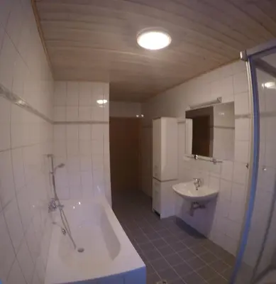 Ein Badezimmer in der Unterkunft Haus Pistenblick