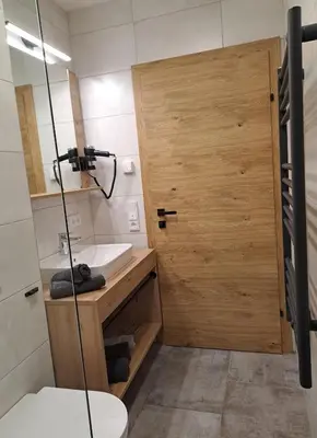 Ein Badezimmer in der Unterkunft Zimmer & Appartements Schwarzenbacher Sonja & Konrad
