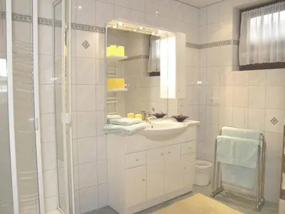 Ein Badezimmer in der Unterkunft Haus Elfi