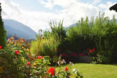 Ein Garten an der Unterkunft Ferienhaus Steger Maria