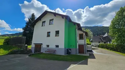 Ein allgemeiner Bergblick oder ein Berglick von der Ferienwohnung aus