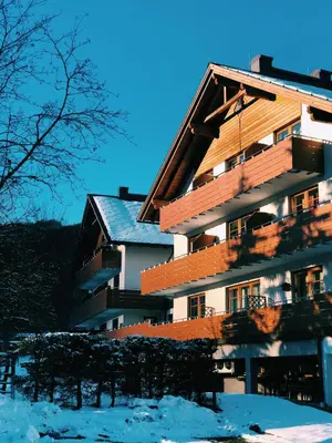 Das Gebäude in dem sich die Ferienwohnung befindet