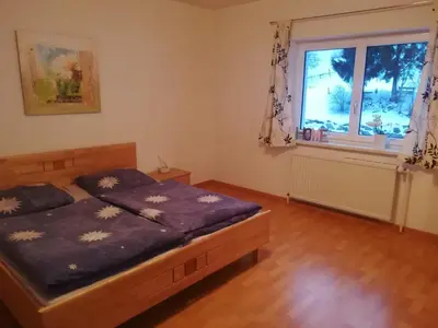 Ein Bett oder Betten in einem Zimmer der Unterkunft Ferienwohnung Lassing
