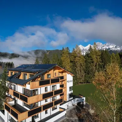 Ein allgemeiner Bergblick oder ein Berglick von der Ferienwohnung aus