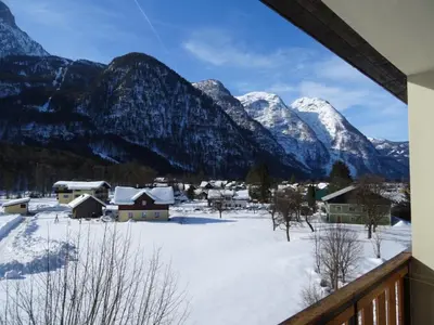Ein allgemeiner Bergblick oder ein Berglick von der Ferienwohnung aus